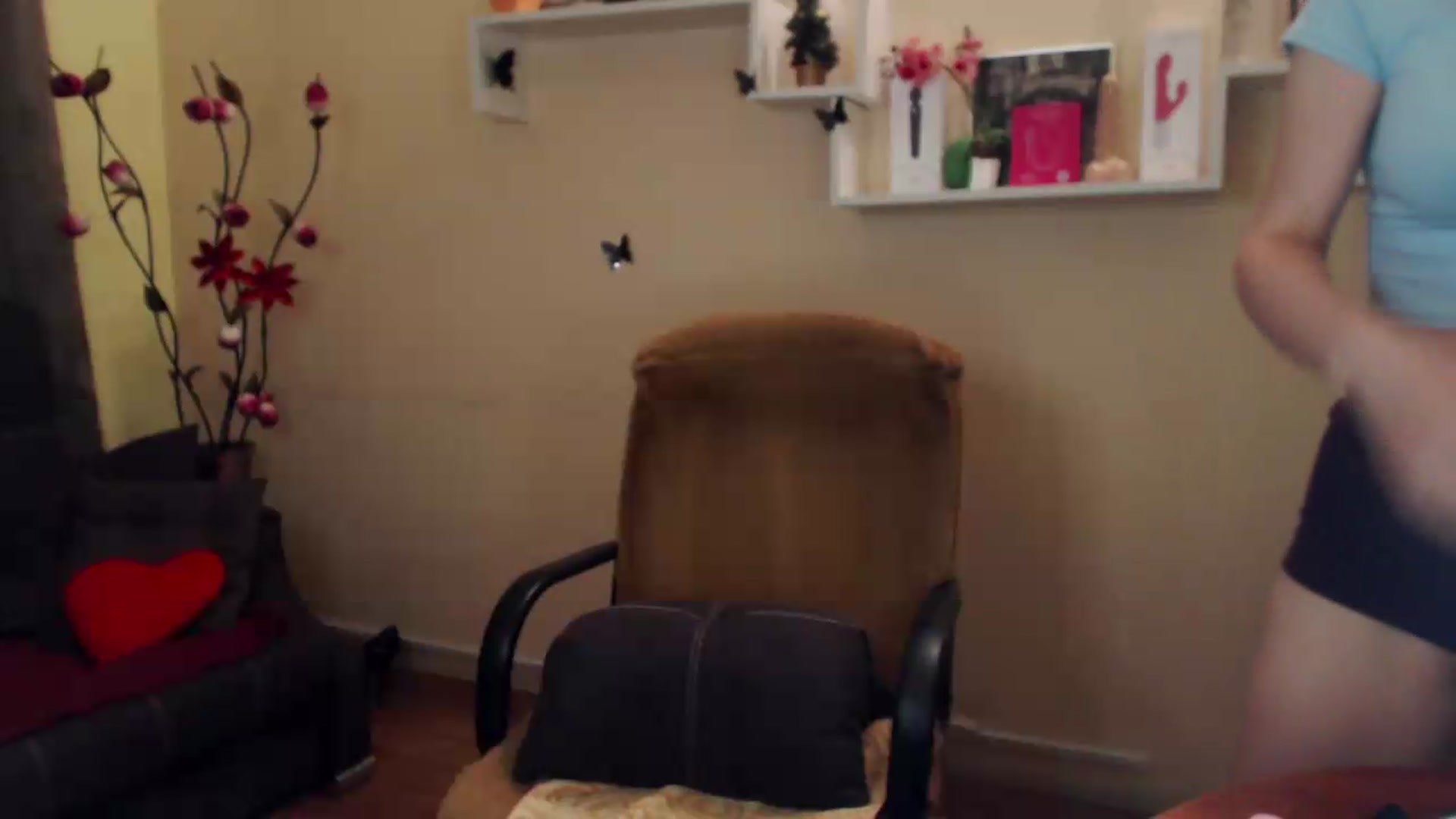 Gallery image thumbnail from MiaRoony's myfreecams stream on, 07/08/2026, 09:16 image 10 of 20