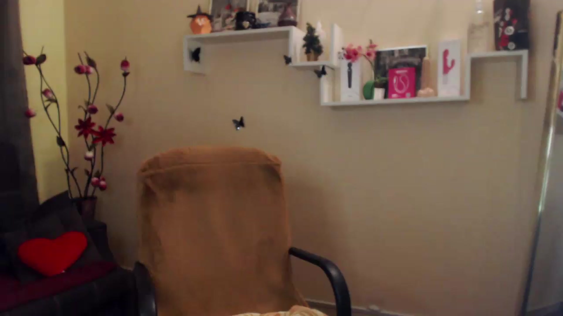Gallery image thumbnail from MiaRoony's myfreecams stream on, 07/10/2026, 12:10 image 1 of 20