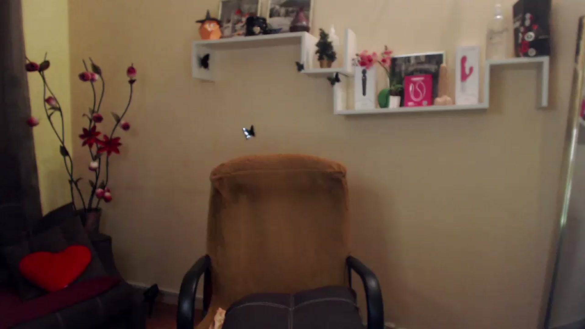 Gallery image thumbnail from MiaRoony's myfreecams stream on, 07/10/2026, 14:53 image 10 of 20