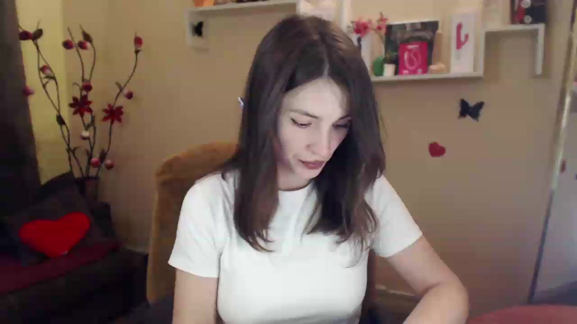 Gallery image thumbnail from MiaRoony's myfreecams stream on, 07/14/2026, 12:54 image 4 of 20