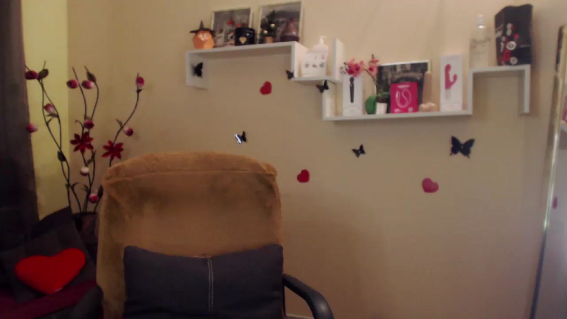 Gallery image thumbnail from MiaRoony's myfreecams stream on, 07/16/2026, 09:28 image 18 of 20