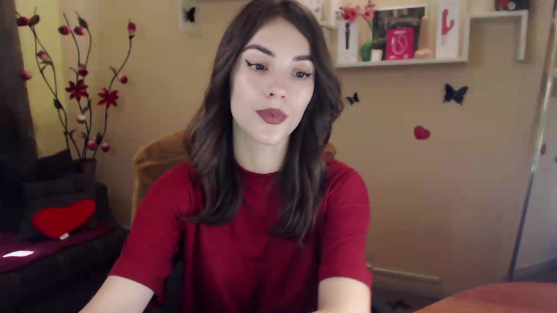 Gallery image thumbnail from MiaRoony's myfreecams stream on, 07/17/2026, 11:43 image 12 of 20