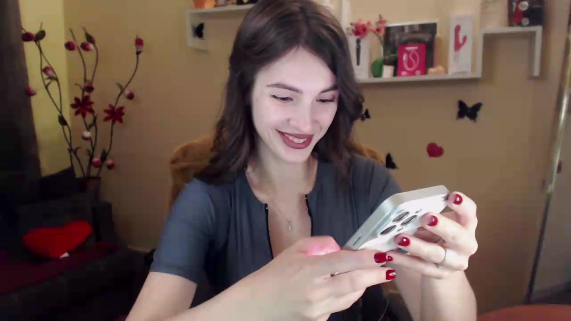 Gallery image thumbnail from MiaRoony's myfreecams stream on, 07/21/2026, 16:54 image 4 of 20