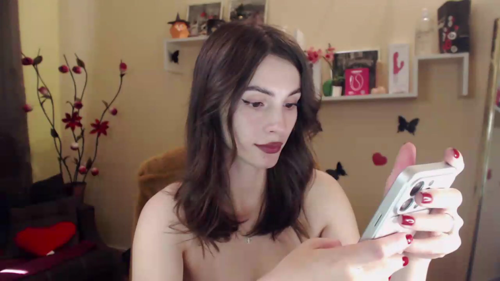 Gallery image thumbnail from MiaRoony's myfreecams stream on, 07/22/2026, 11:37 image 10 of 20
