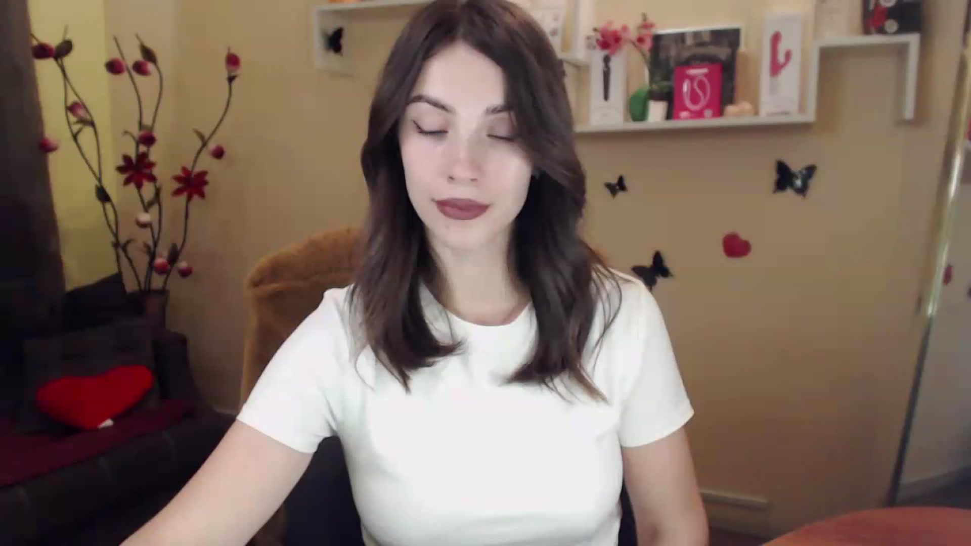 Gallery image thumbnail from MiaRoony's myfreecams stream on, 07/22/2026, 14:33 image 9 of 20