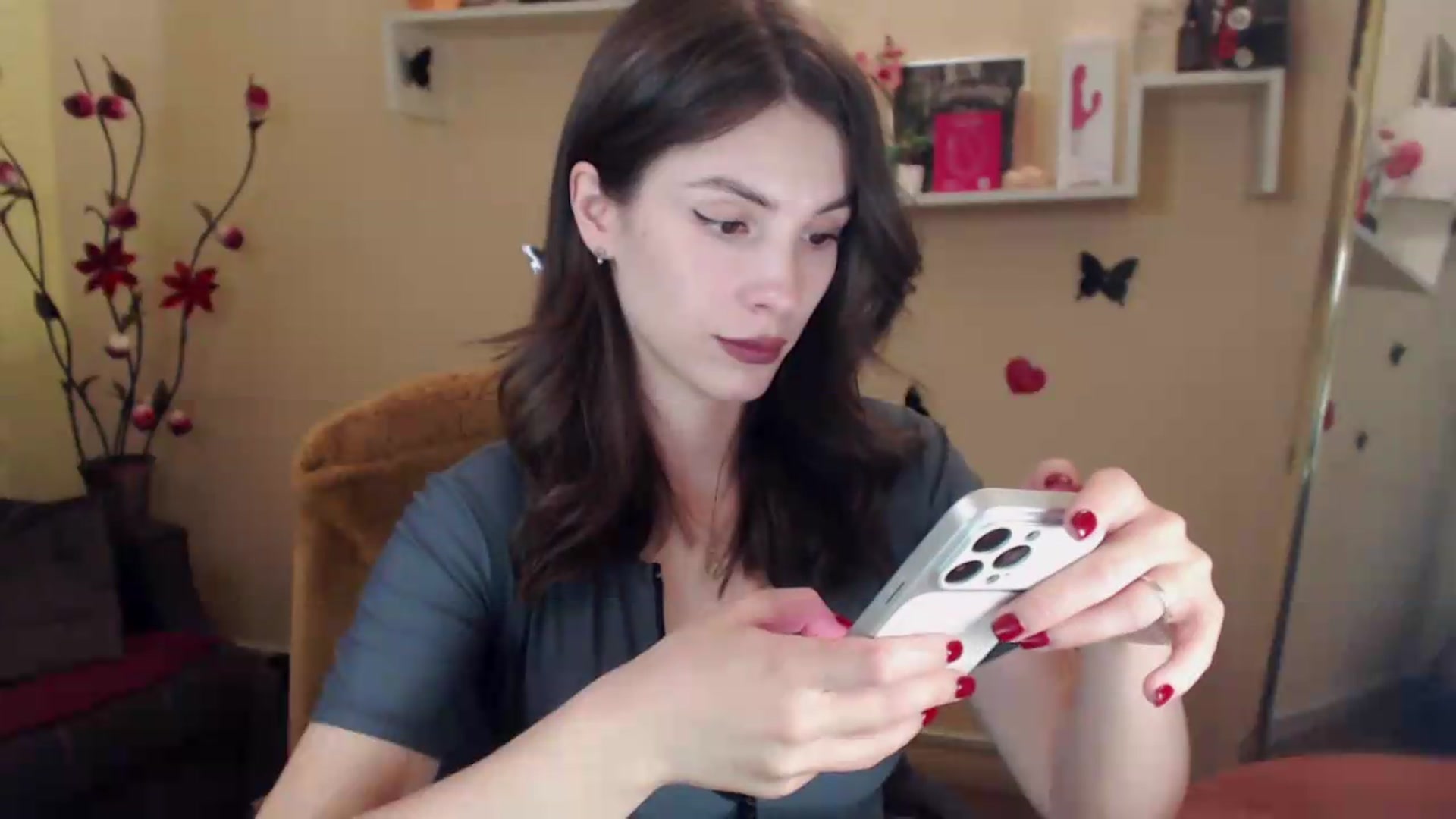 Gallery image thumbnail from MiaRoony's myfreecams stream on, 08/03/2026, 13:34 image 5 of 20