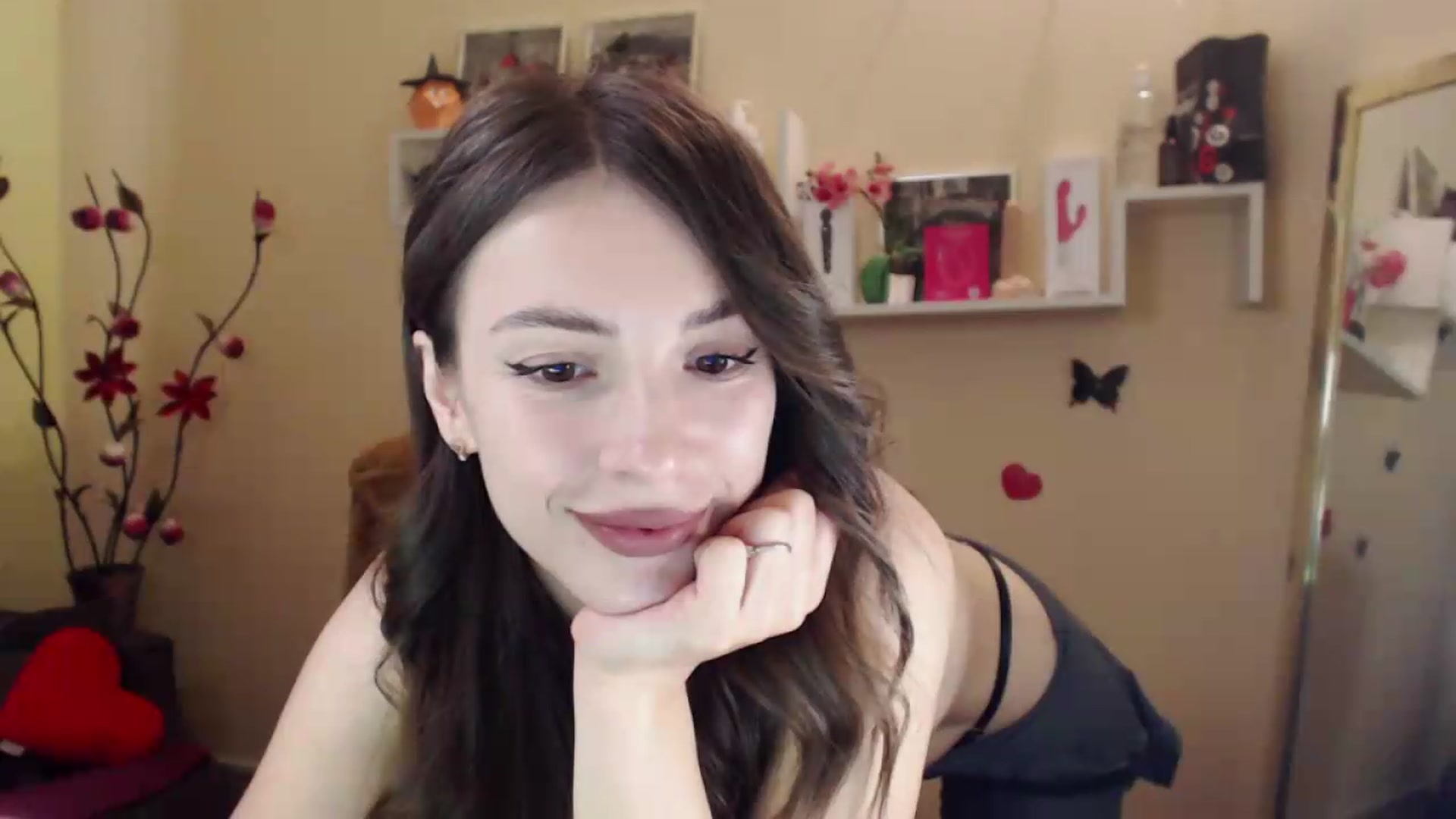 Gallery image thumbnail from MiaRoony's myfreecams stream on, 08/04/2026, 11:19 image 11 of 20