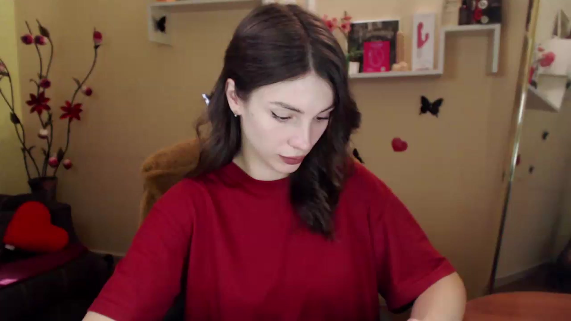 Gallery image thumbnail from MiaRoony's myfreecams stream on, 08/05/2026, 11:20 image 10 of 20