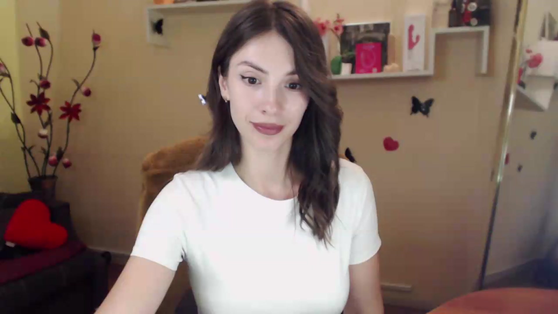 Gallery image thumbnail from MiaRoony's myfreecams stream on, 08/05/2026, 14:03 image 15 of 20