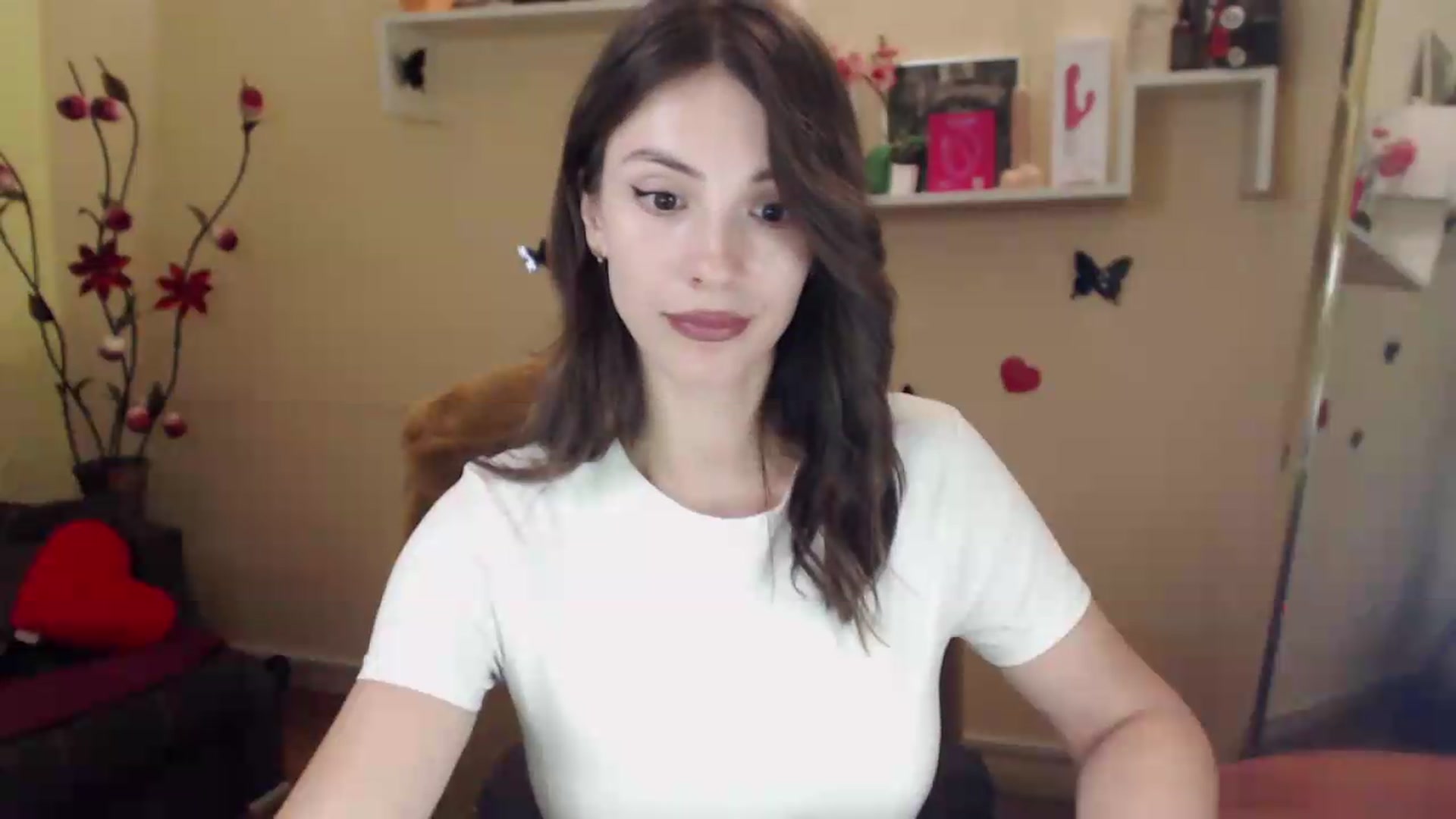 Gallery image thumbnail from MiaRoony's myfreecams stream on, 08/05/2026, 14:03 image 16 of 20