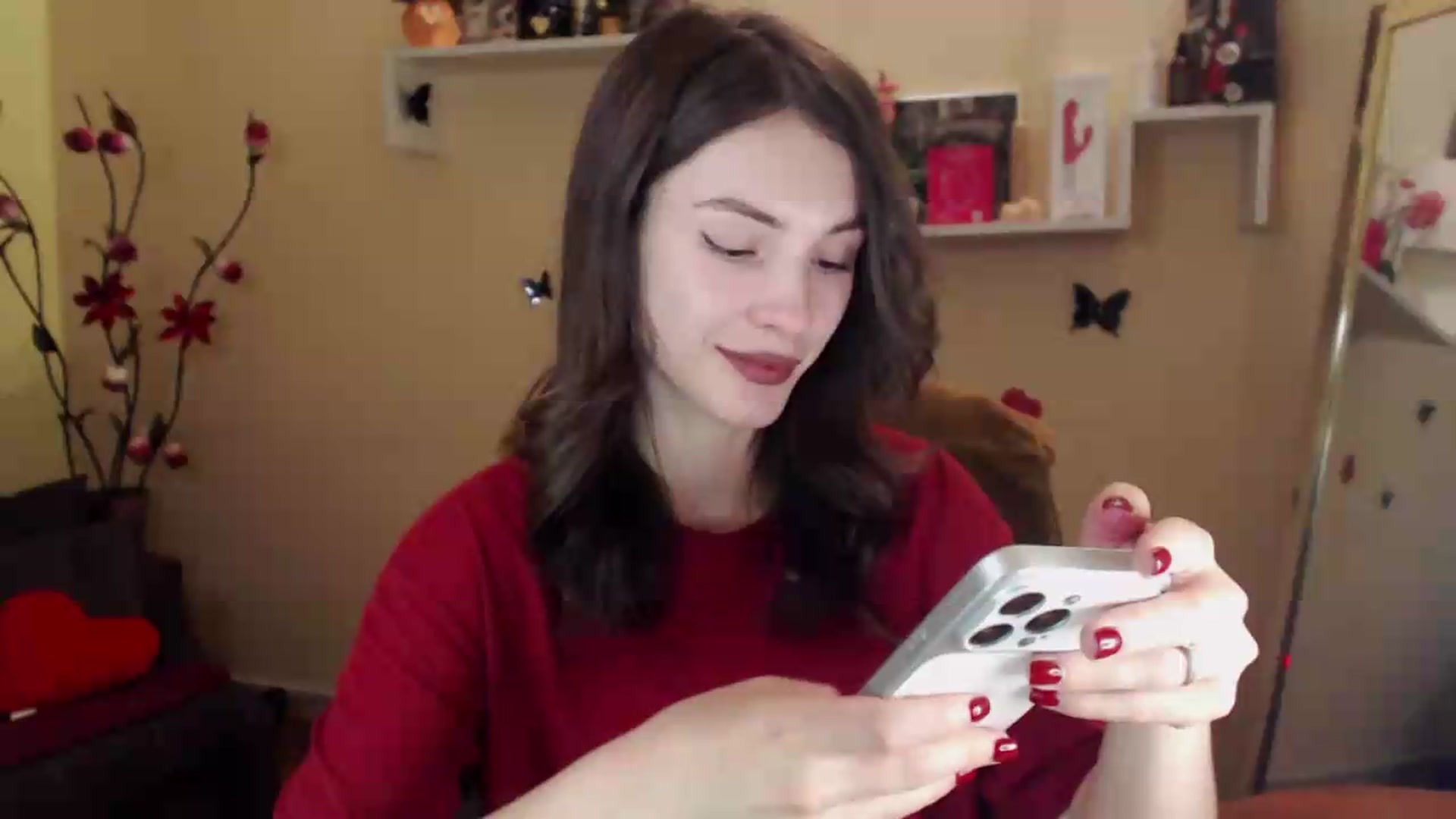 Gallery image thumbnail from MiaRoony's myfreecams stream on, 08/07/2026, 16:26 image 6 of 20
