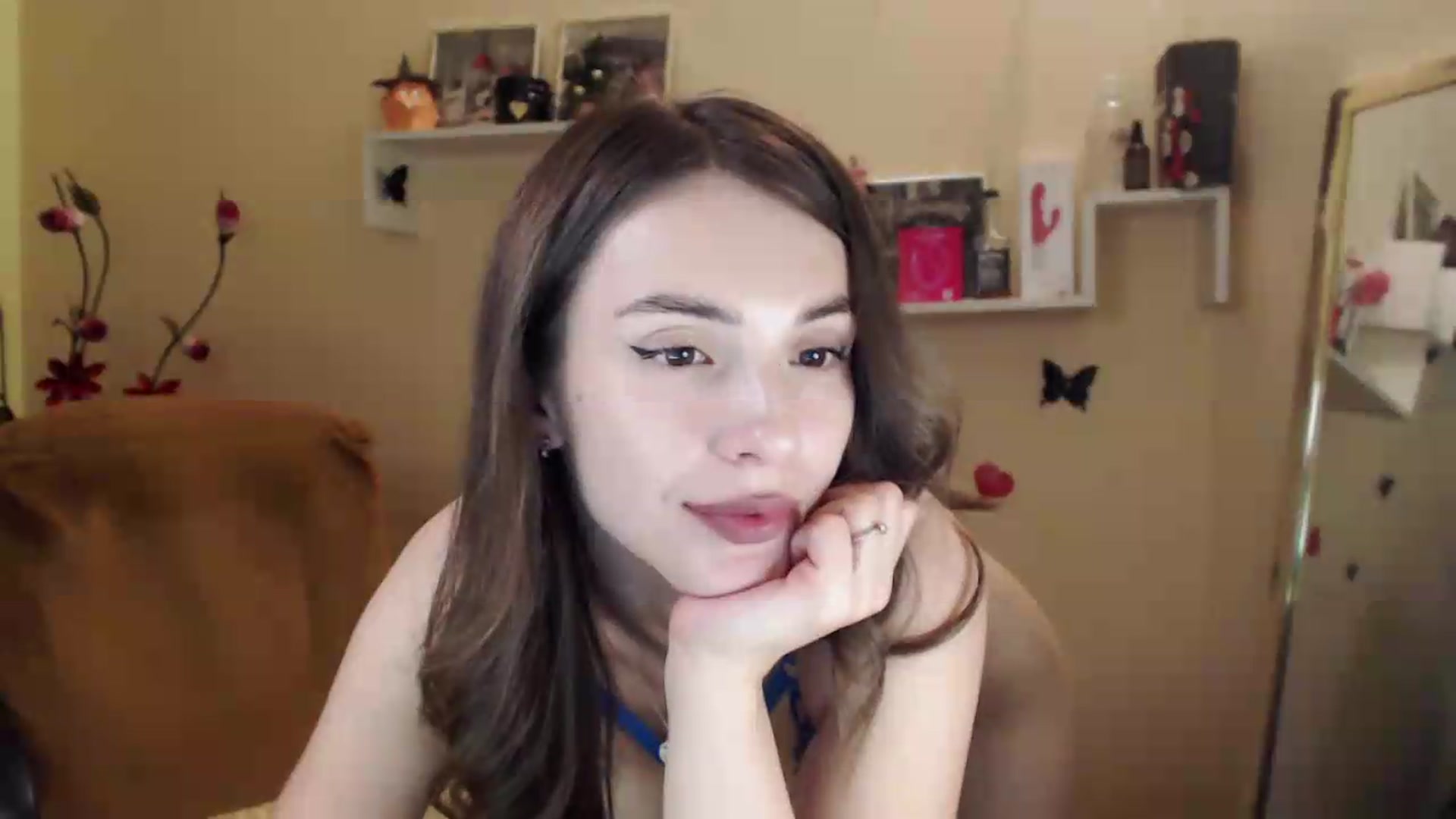Gallery image thumbnail from MiaRoony's myfreecams stream on, 08/14/2026, 17:43 image 17 of 20