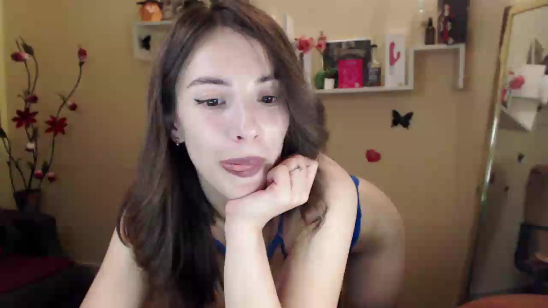 Gallery image thumbnail from MiaRoony's myfreecams stream on, 08/14/2026, 17:43 image 15 of 20