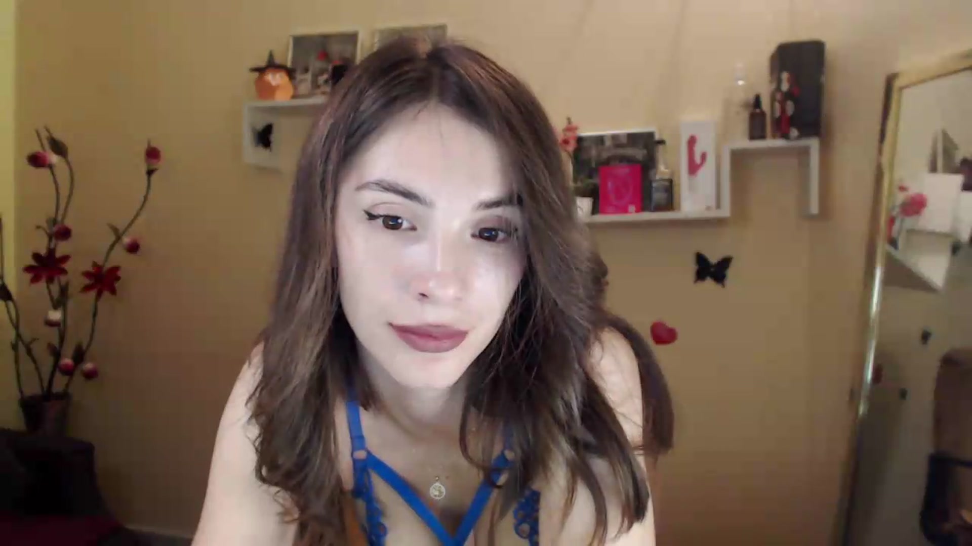 Gallery image thumbnail from MiaRoony's myfreecams stream on, 08/14/2026, 17:43 image 14 of 20