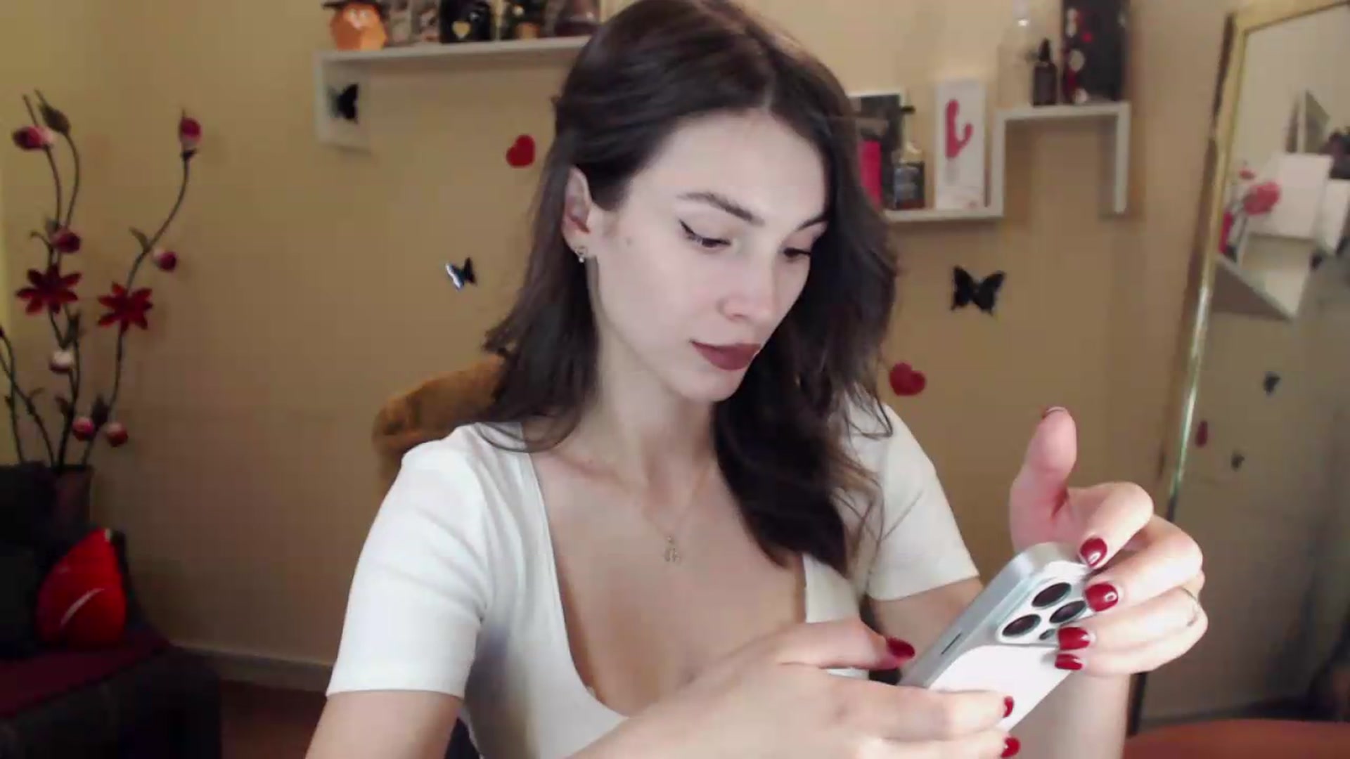 Gallery image thumbnail from MiaRoony's myfreecams stream on, 08/16/2026, 13:30 image 12 of 20
