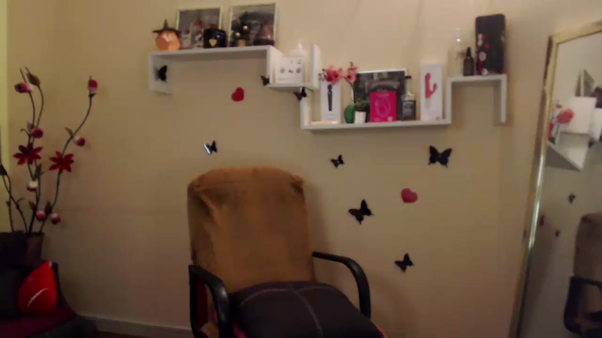 Gallery image thumbnail from MiaRoony's myfreecams stream on, 08/16/2026, 13:30 image 6 of 20