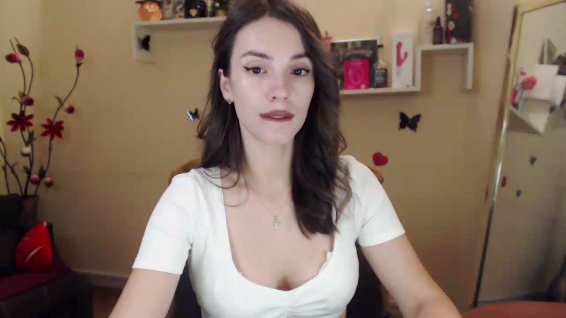 Gallery image thumbnail from MiaRoony's myfreecams stream on, 08/16/2026, 13:30 image 9 of 20