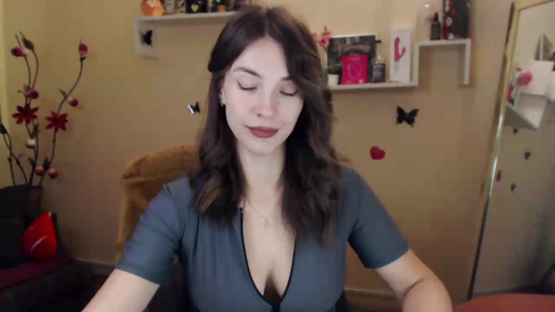 Gallery image thumbnail from MiaRoony's myfreecams stream on, 08/19/2026, 13:02 image 2 of 20