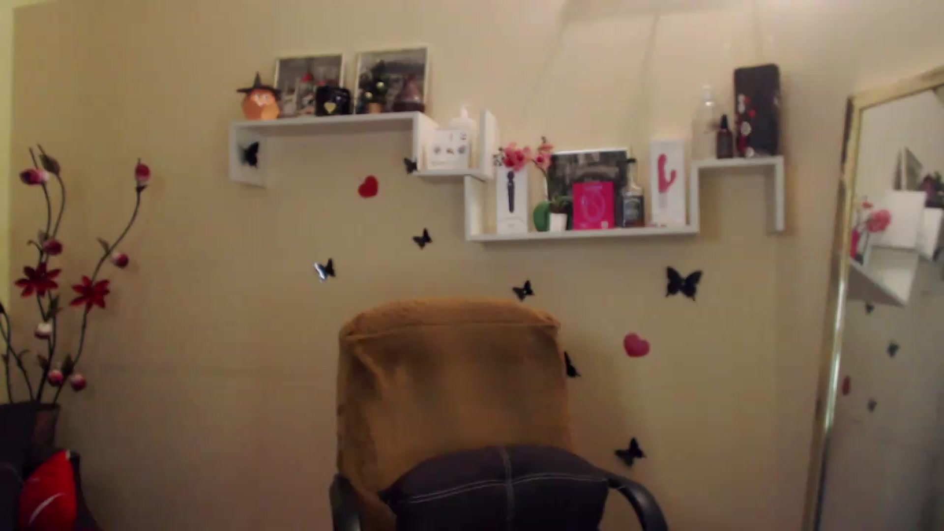 Gallery image thumbnail from MiaRoony's myfreecams stream on, 08/19/2026, 14:51 image 4 of 20