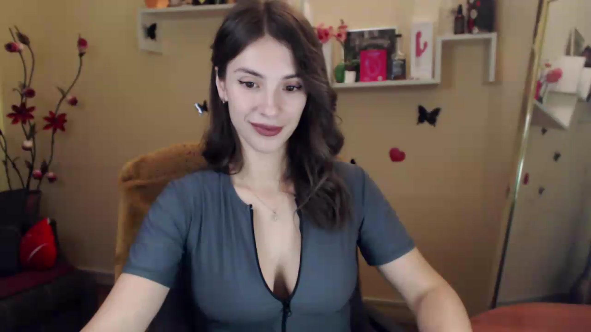 Gallery image thumbnail from MiaRoony's myfreecams stream on, 08/19/2026, 14:51 image 17 of 20