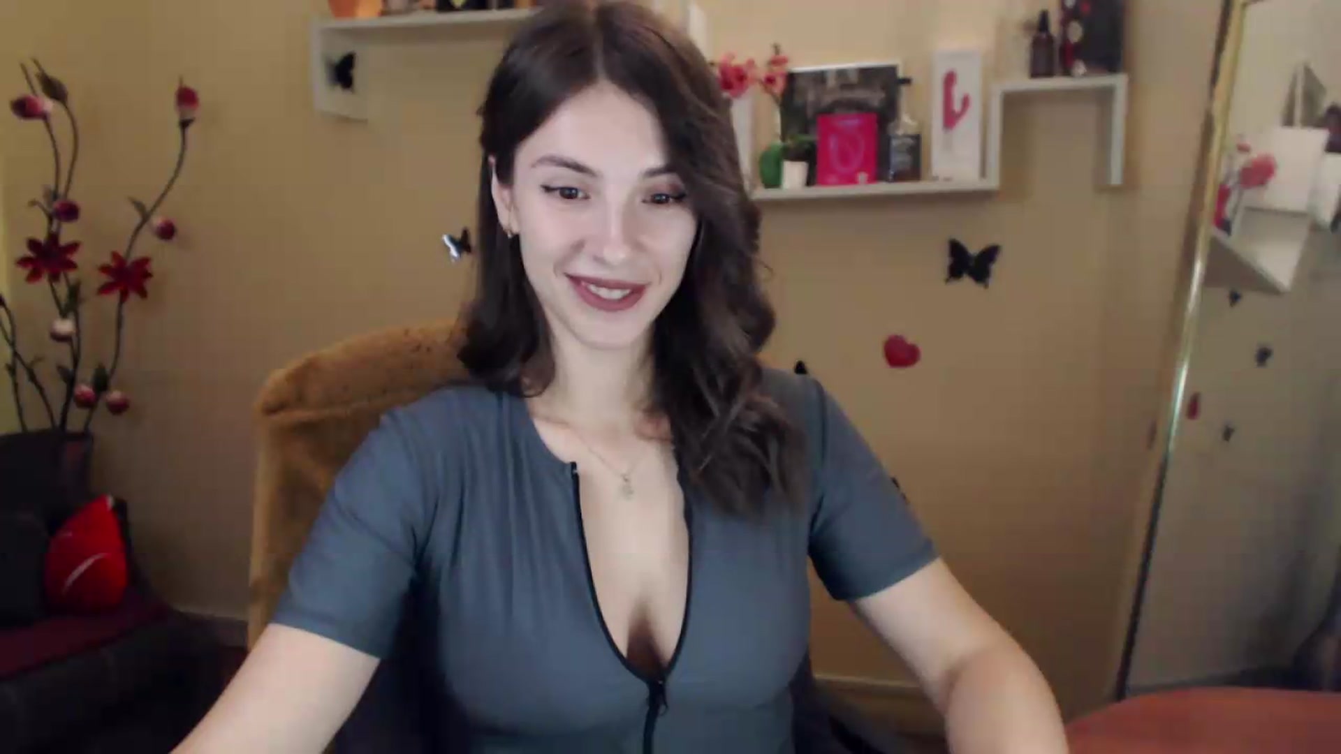 Gallery image thumbnail from MiaRoony's myfreecams stream on, 08/19/2026, 14:51 image 18 of 20