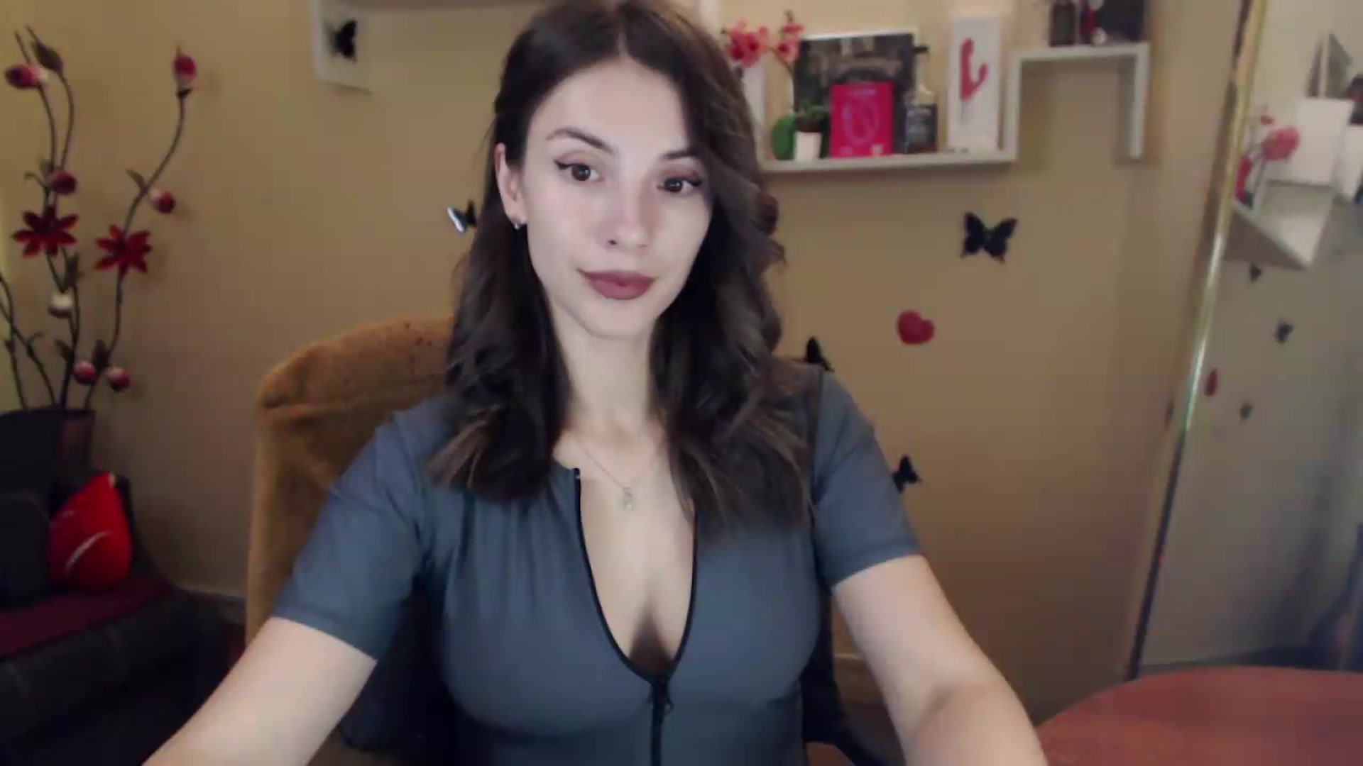 Gallery image thumbnail from MiaRoony's myfreecams stream on, 08/19/2026, 16:41 image 5 of 20