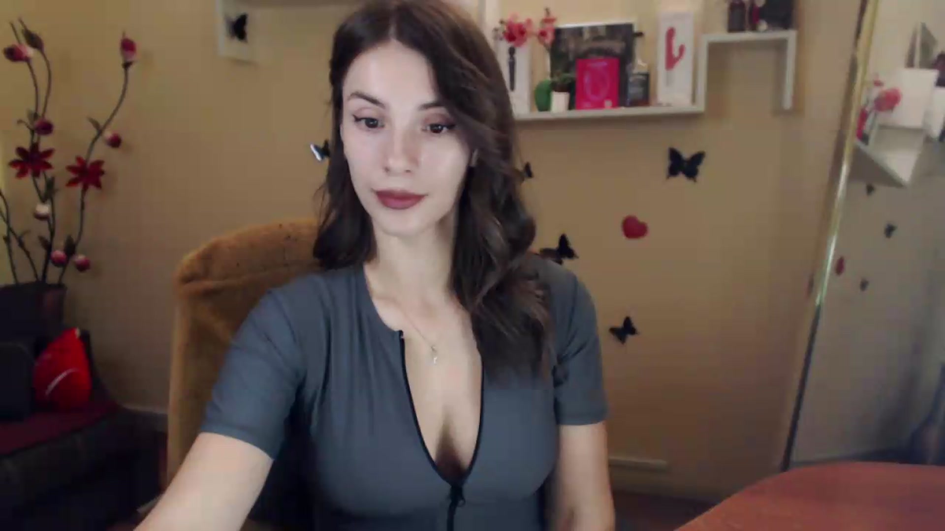 Gallery image thumbnail from MiaRoony's myfreecams stream on, 08/19/2026, 16:41 image 14 of 20