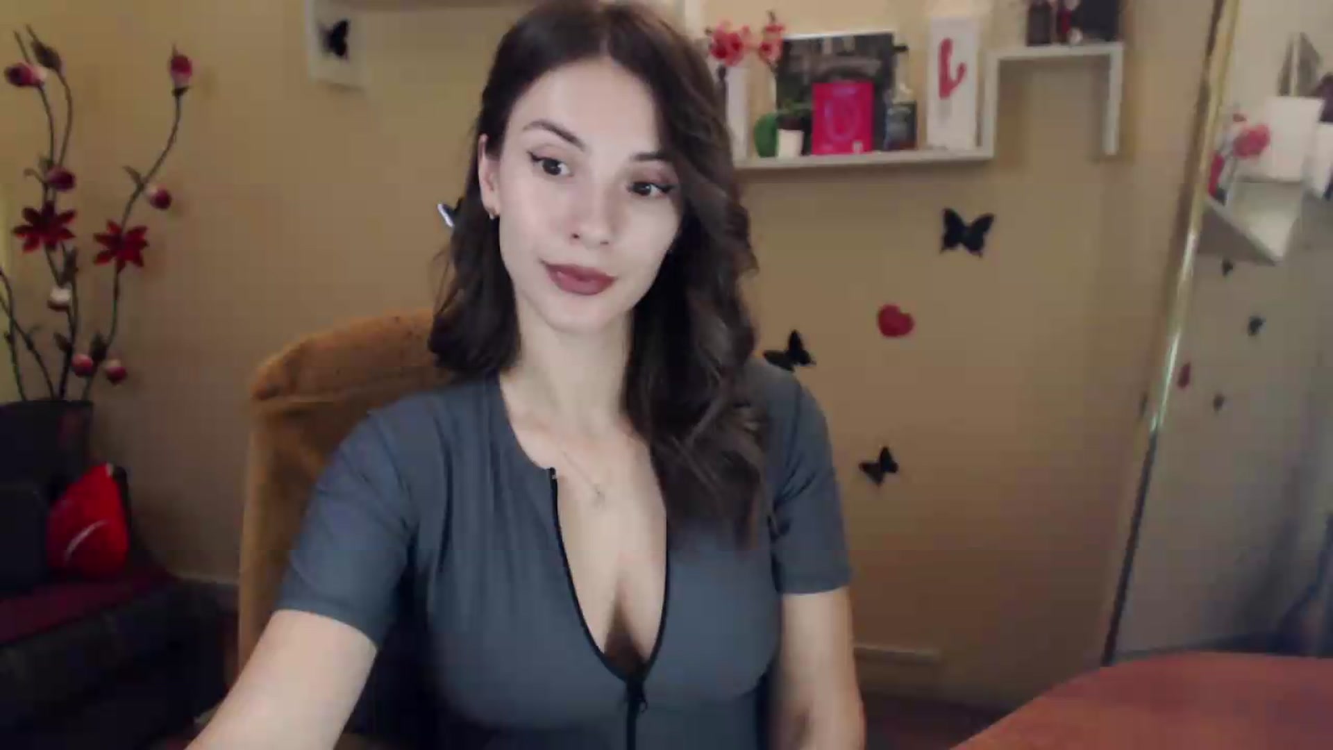 Gallery image thumbnail from MiaRoony's myfreecams stream on, 08/19/2026, 16:41 image 15 of 20
