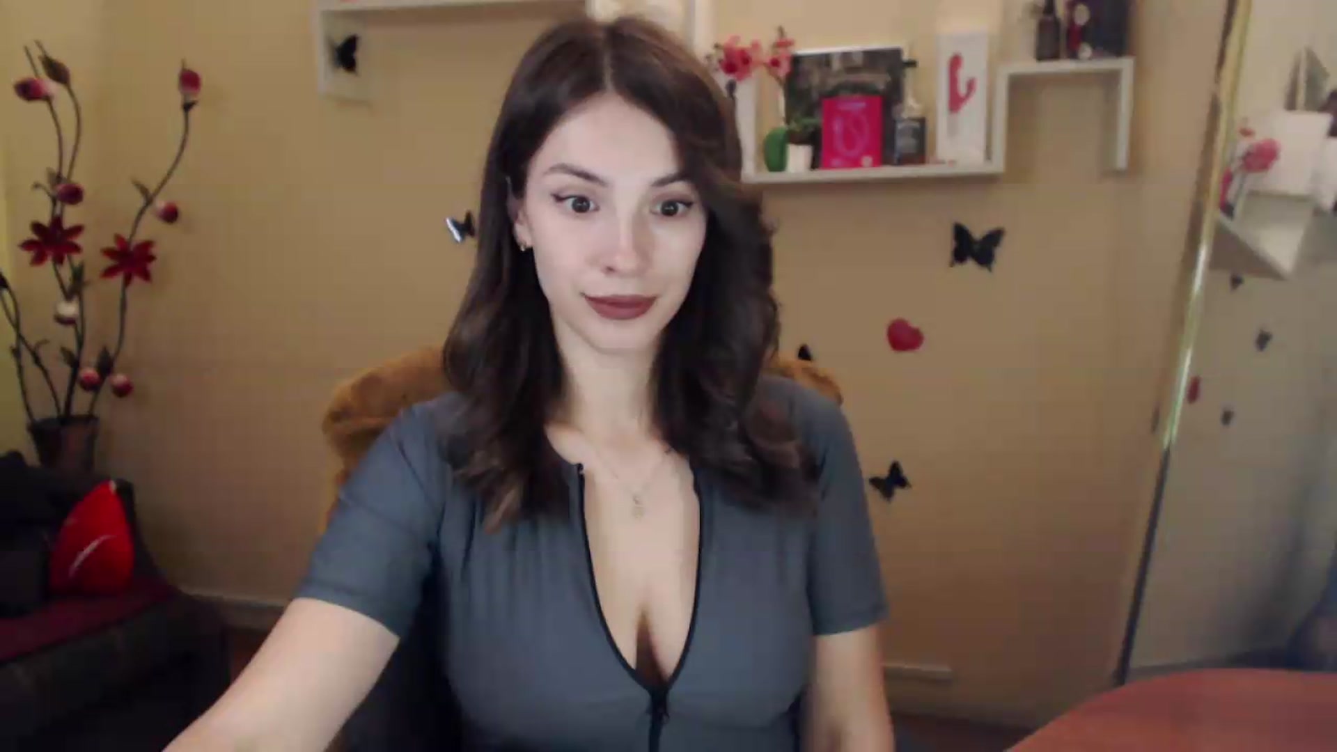 Gallery image thumbnail from MiaRoony's myfreecams stream on, 08/20/2026, 14:43 image 5 of 20