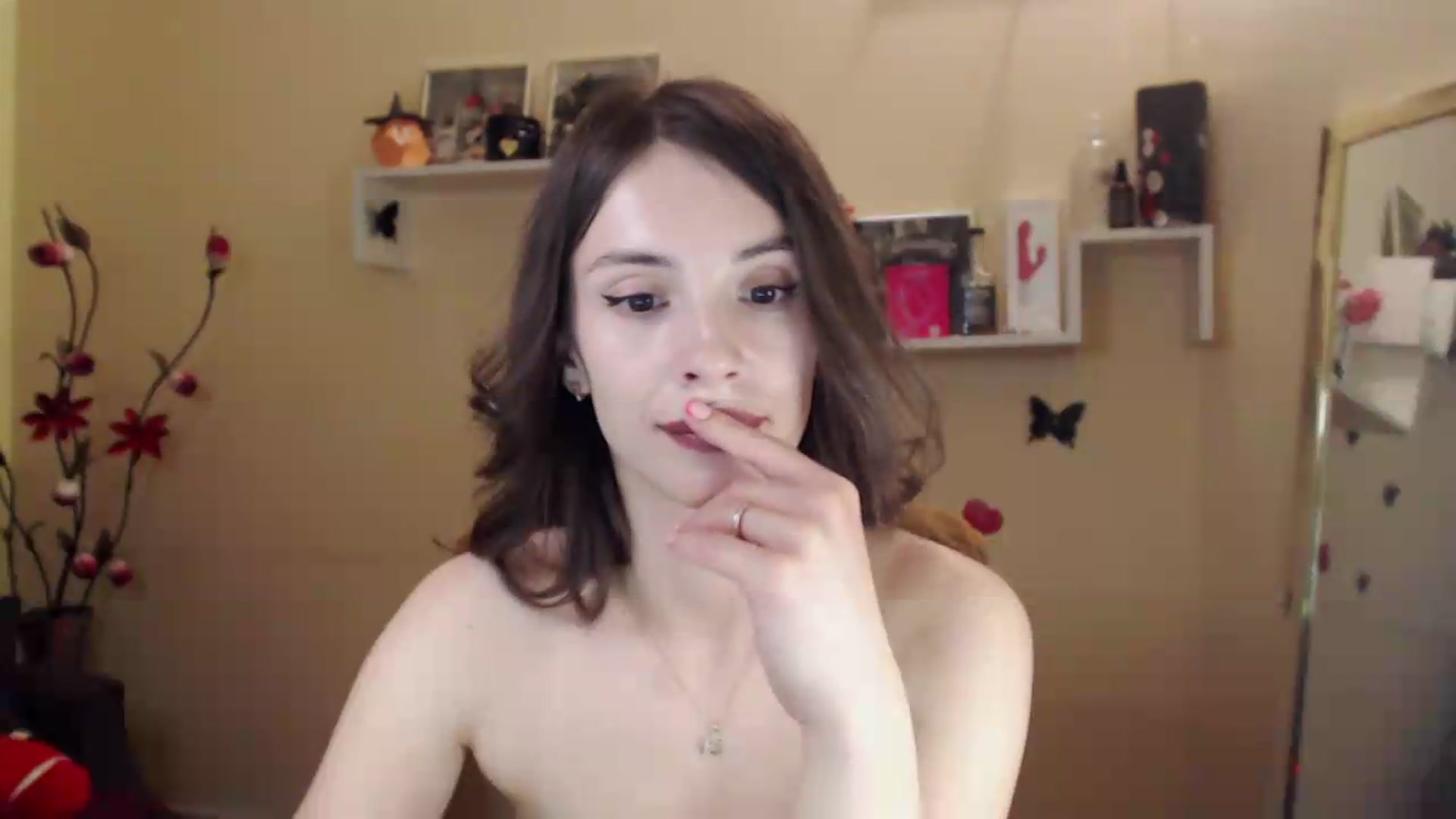 Gallery image thumbnail from MiaRoony's myfreecams stream on, 08/22/2026, 16:20 image 17 of 20