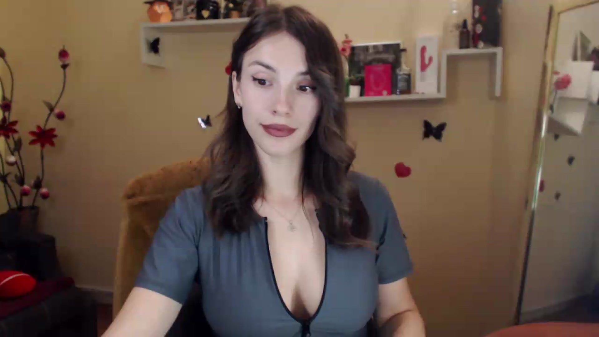 Gallery image thumbnail from MiaRoony's myfreecams stream on, 08/27/2026, 15:07 image 16 of 20
