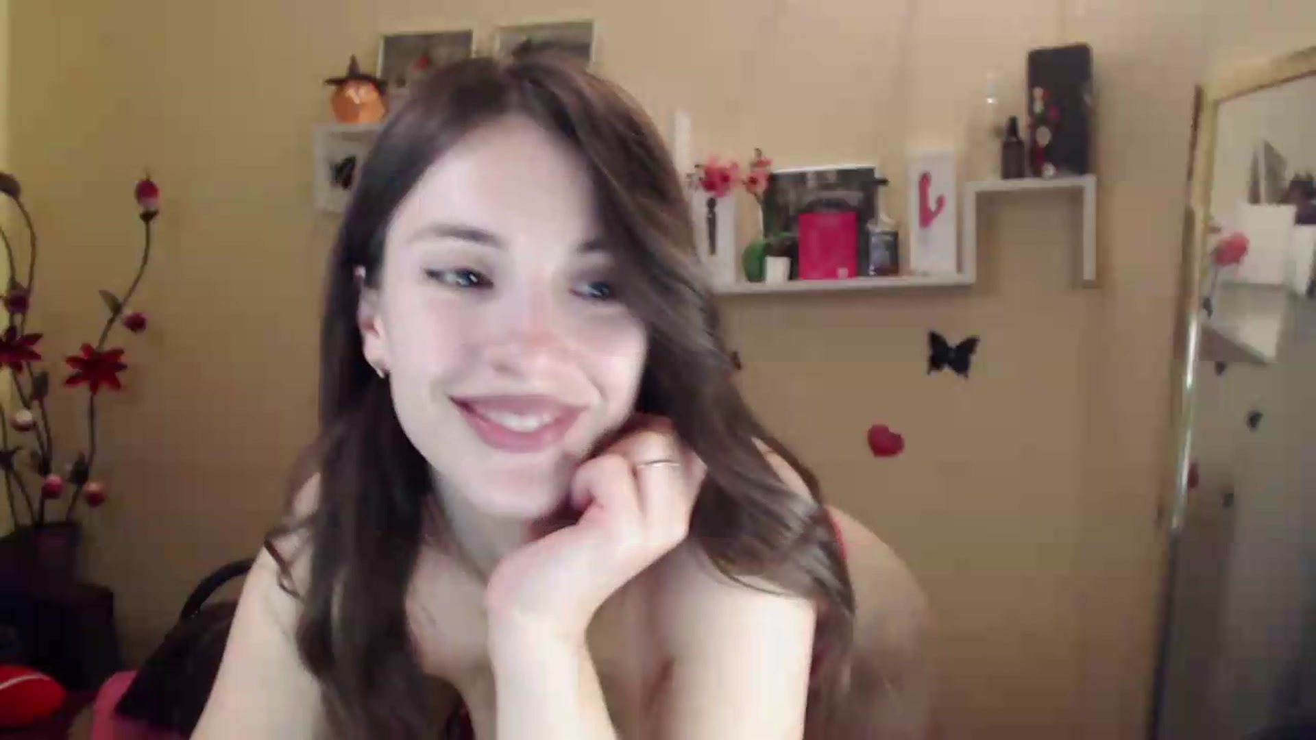 Gallery image thumbnail from MiaRoony's myfreecams stream on, 08/28/2026, 17:33 image 16 of 20