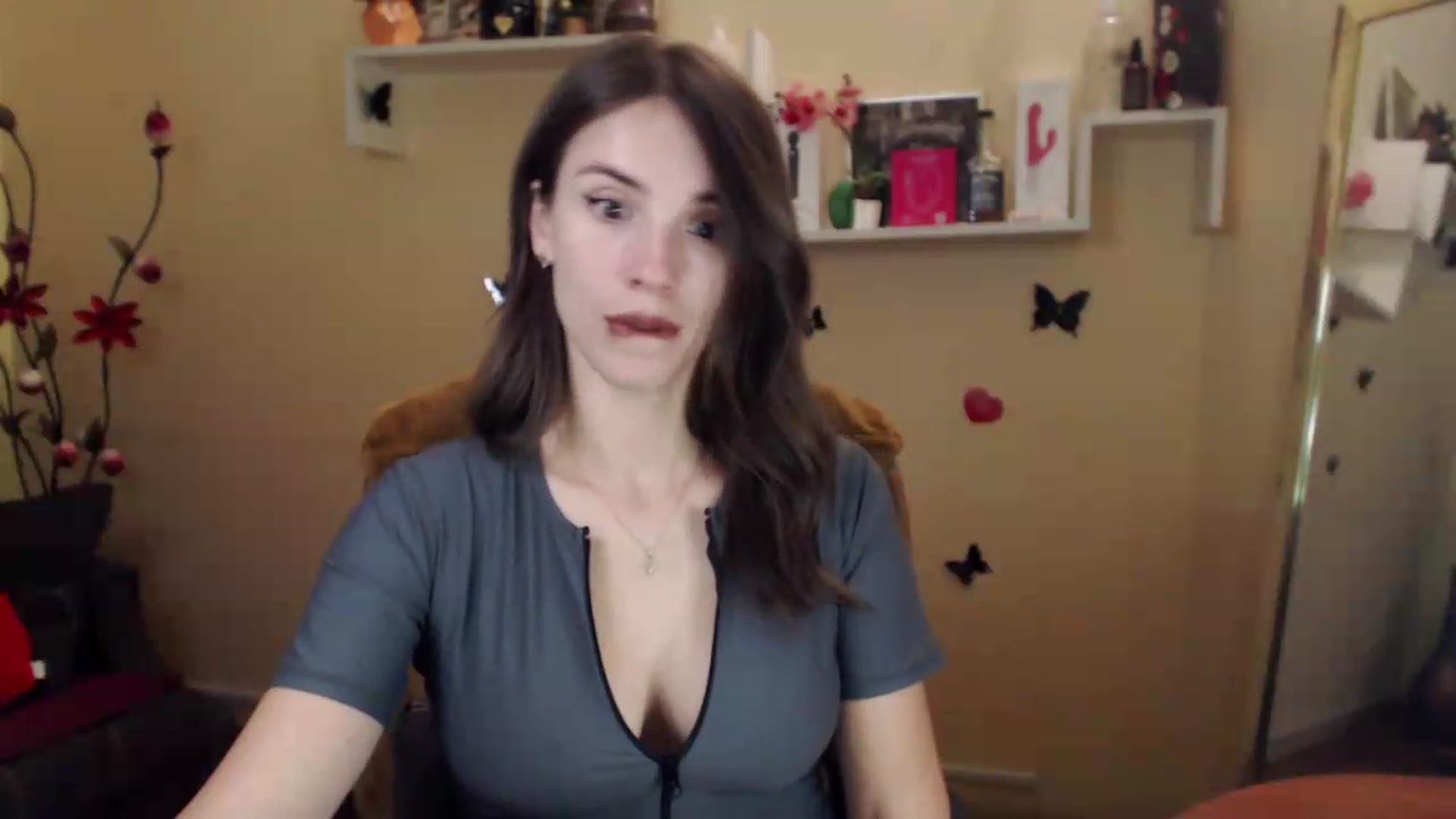 Gallery image thumbnail from MiaRoony's myfreecams stream on, 08/30/2026, 23:52 image 9 of 20