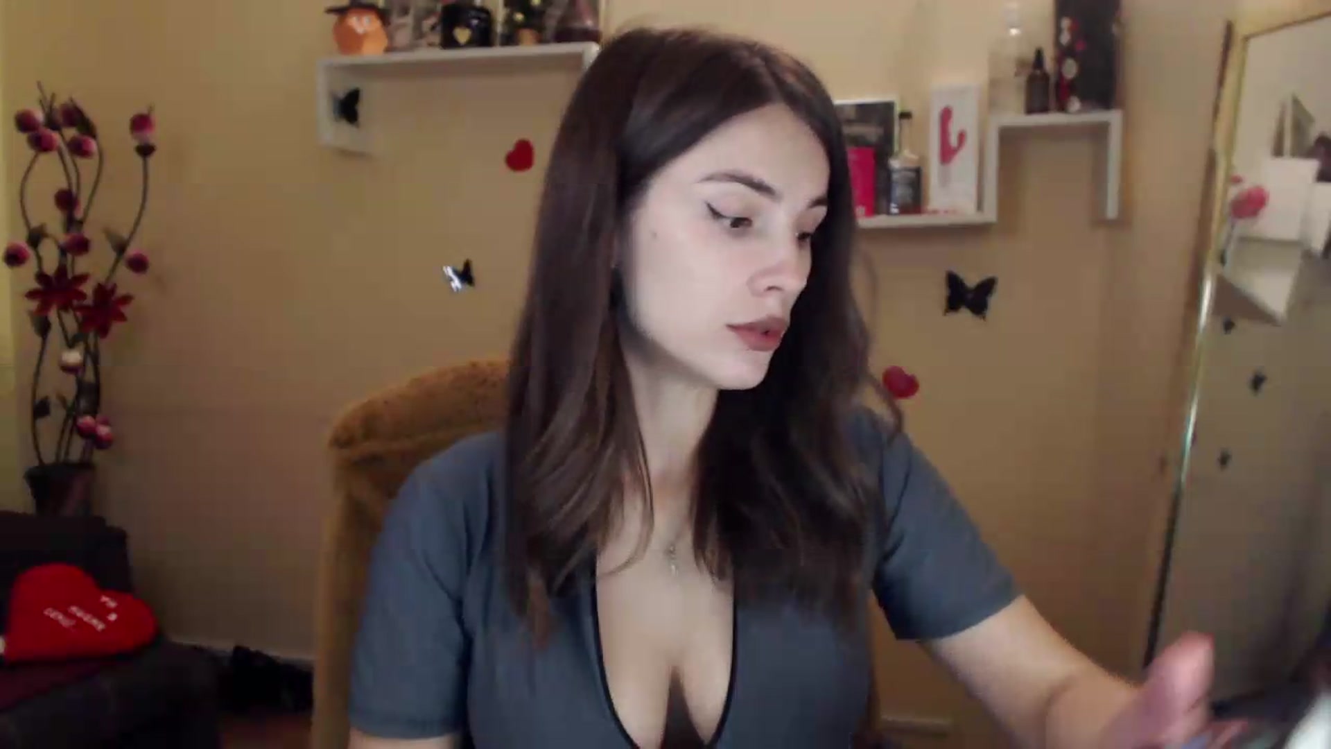 Gallery image thumbnail from MiaRoony's myfreecams stream on, 09/05/2026, 16:01 image 2 of 20