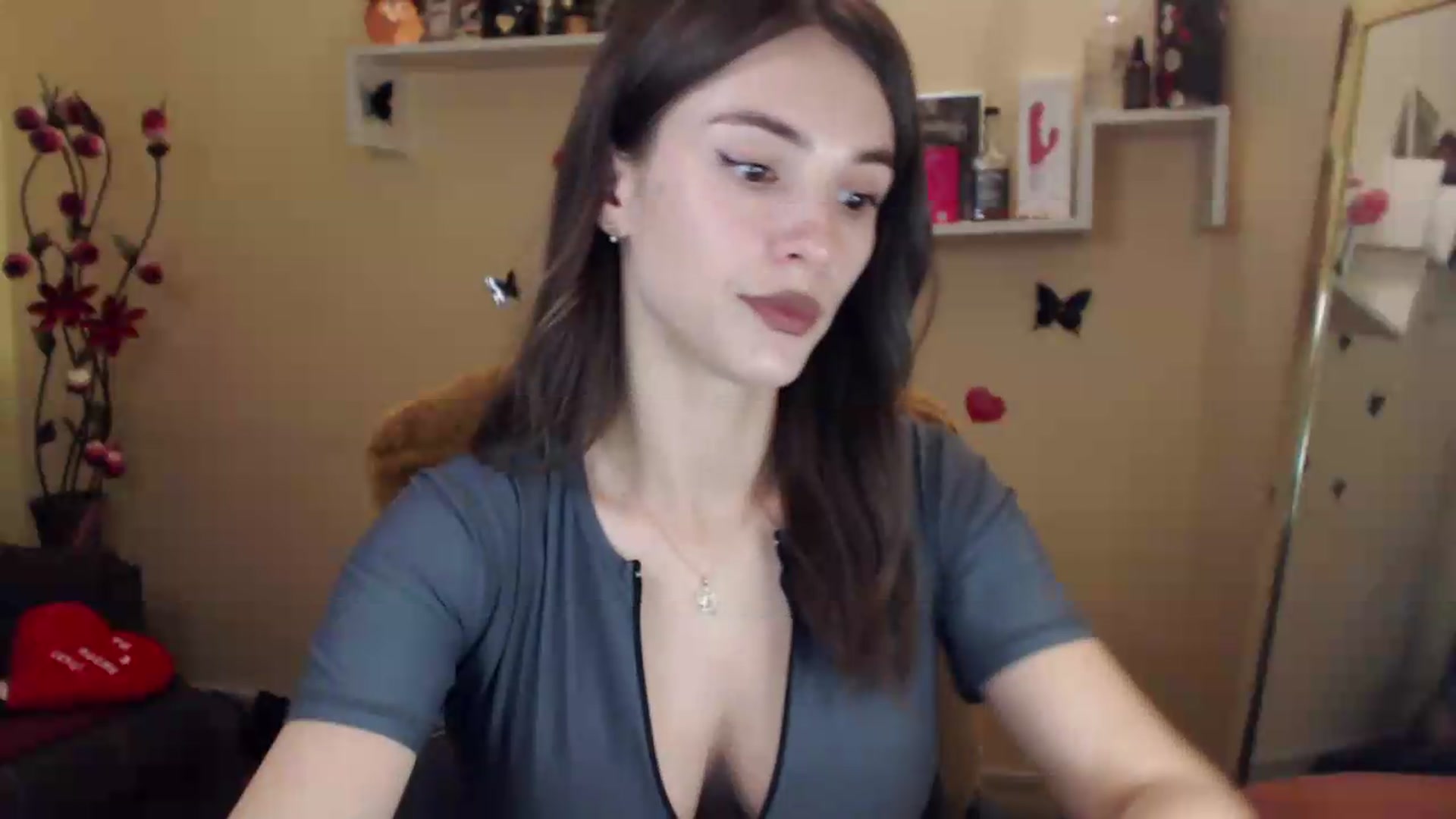 Gallery image thumbnail from MiaRoony's myfreecams stream on, 09/05/2026, 17:20 image 15 of 20