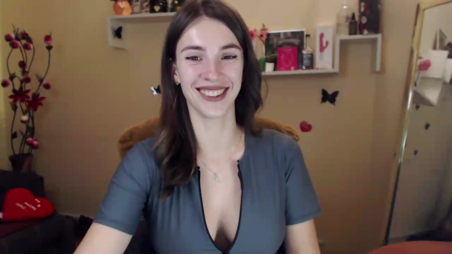Gallery image thumbnail from MiaRoony's myfreecams stream on, 09/05/2026, 17:20 image 8 of 20