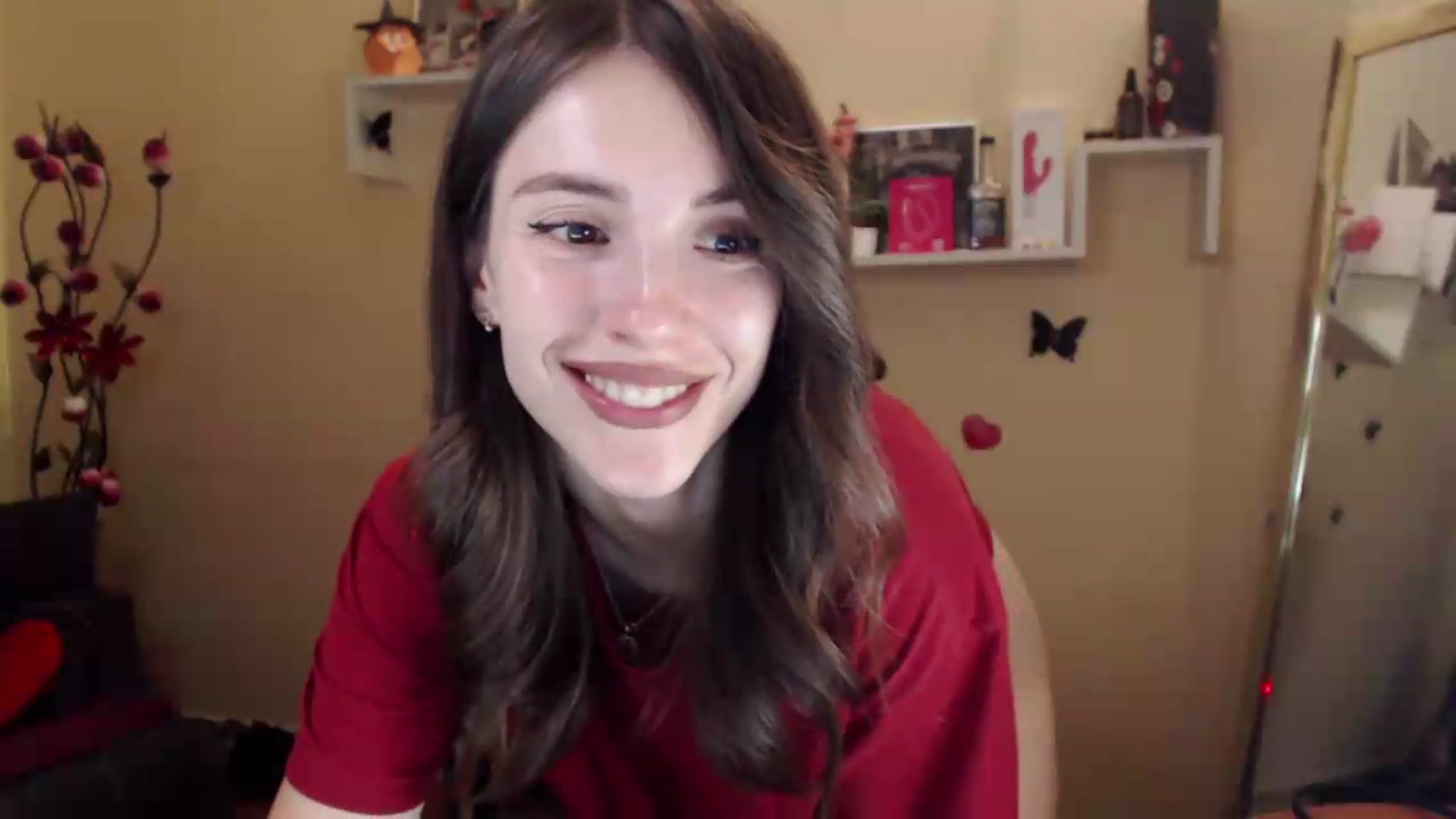 Gallery image thumbnail from MiaRoony's myfreecams stream on, 09/19/2026, 17:33 image 15 of 20