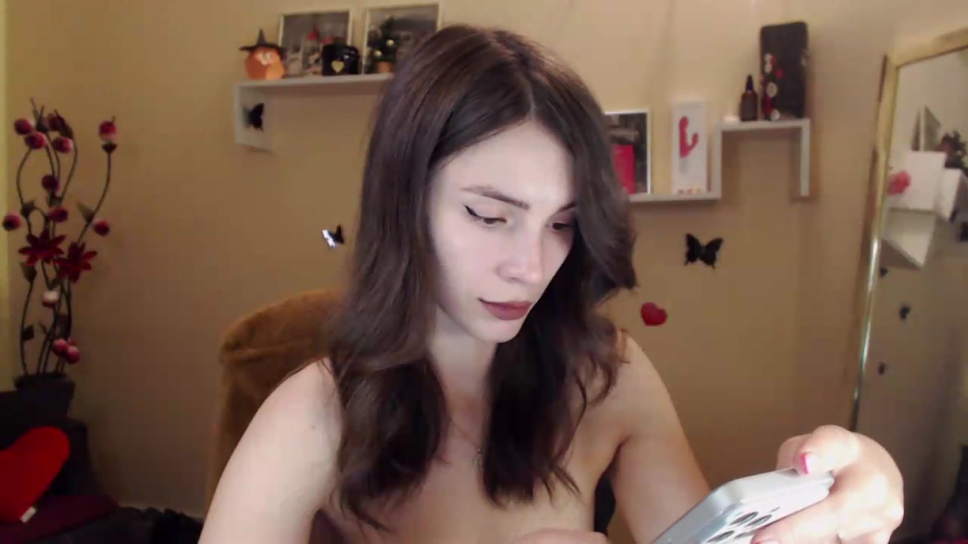 Gallery image thumbnail from MiaRoony's myfreecams stream on, 09/20/2026, 17:07 image 14 of 20