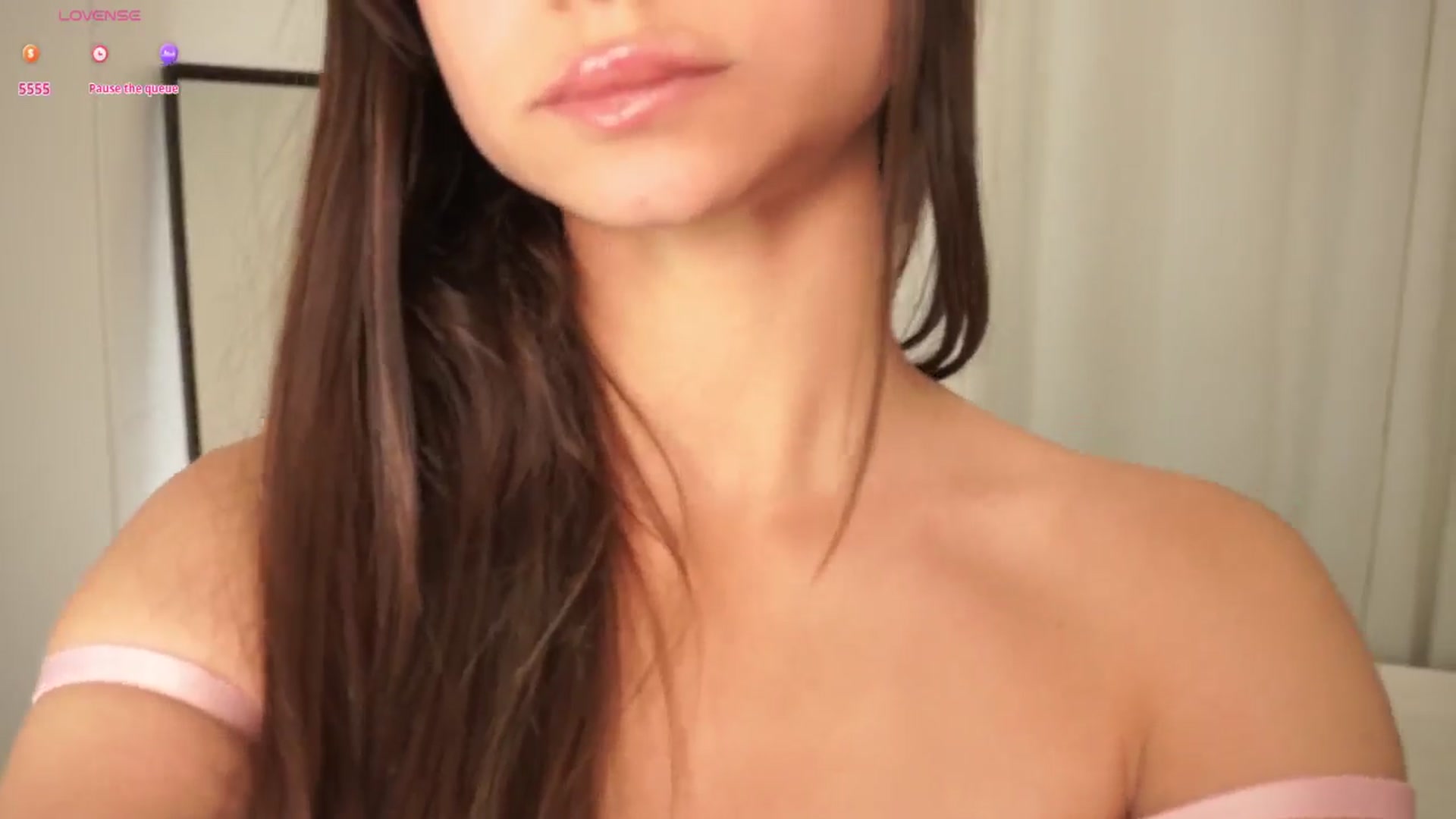 Gallery image thumbnail from MiaRouxie's myfreecams stream on, 05/31/2025, 18:22 image 3 of 20