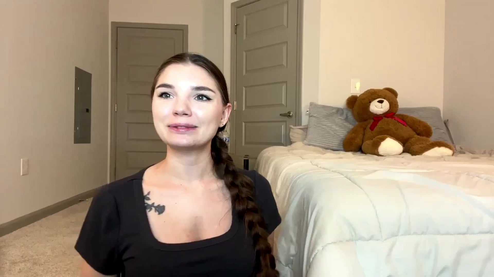 Gallery image thumbnail from MiaSunBaby's myfreecams stream on, 03/31/2026, 24:57 image 11 of 20