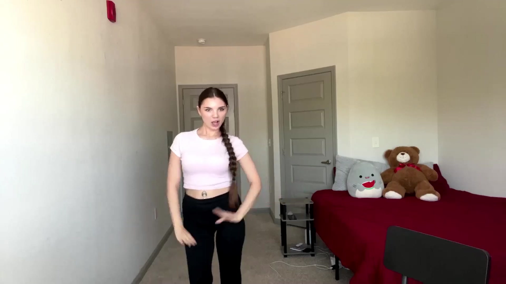Gallery image thumbnail from MiaSunBaby's myfreecams stream on, 04/09/2026, 18:52 image 15 of 20