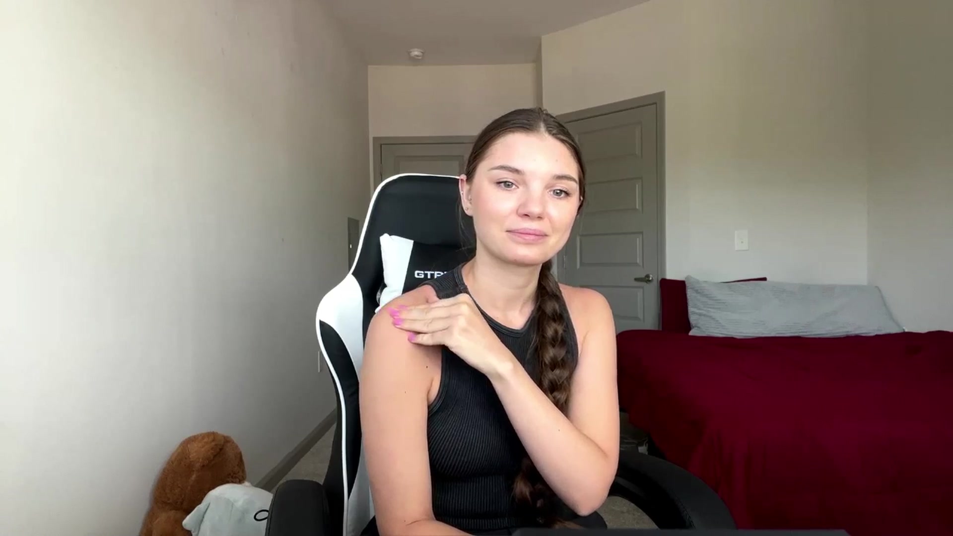 Gallery image thumbnail from MiaSunBaby's myfreecams stream on, 04/14/2026, 21:51 image 7 of 20