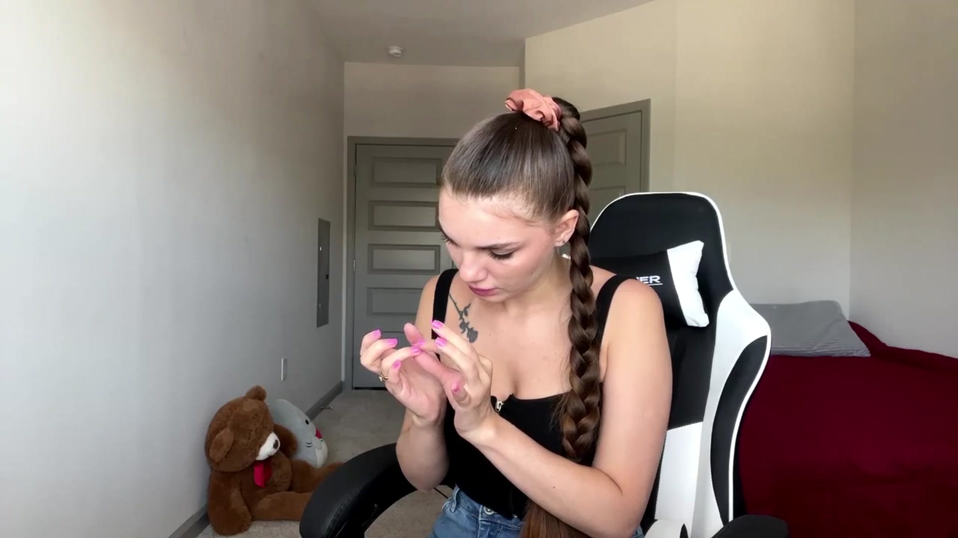 Gallery image thumbnail from MiaSunBaby's myfreecams stream on, 04/17/2026, 17:30 image 8 of 20