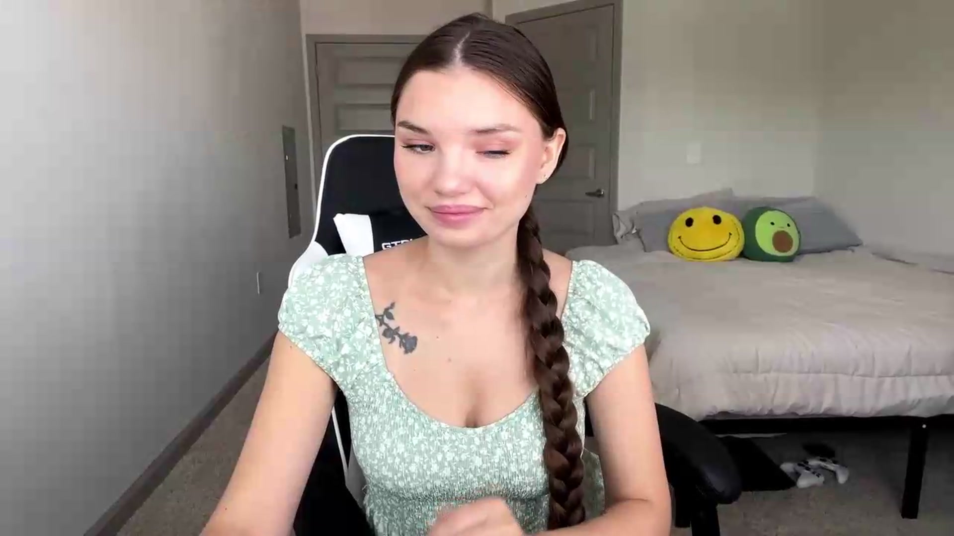 Gallery image thumbnail from MiaSunBaby's myfreecams stream on, 05/17/2026, 19:55 image 11 of 20