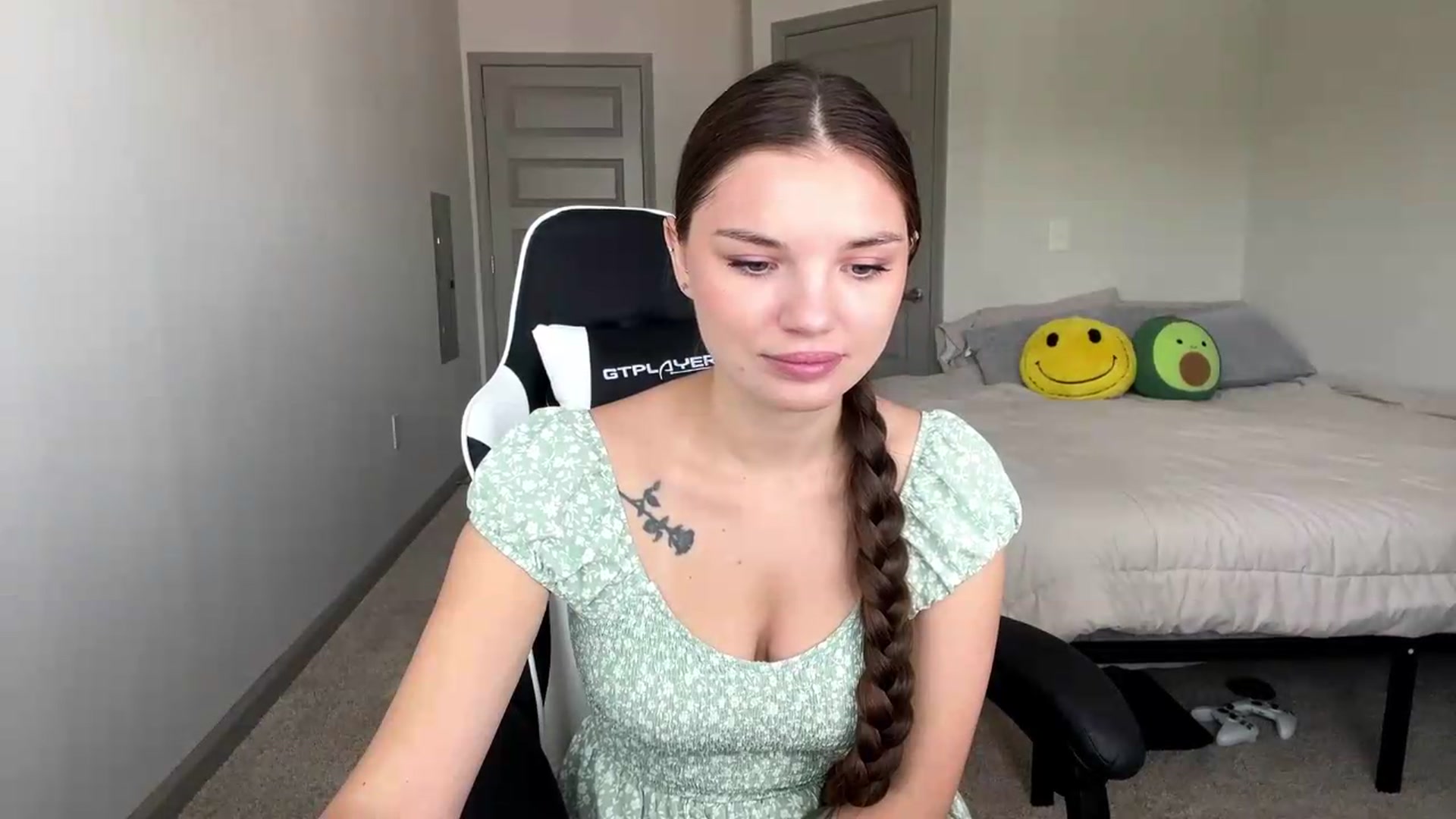 Gallery image thumbnail from MiaSunBaby's myfreecams stream on, 05/17/2026, 19:55 image 8 of 20