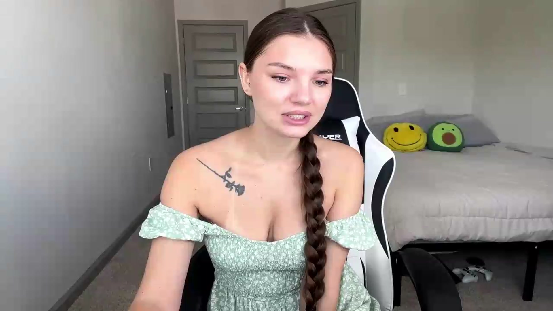 Gallery image thumbnail from MiaSunBaby's myfreecams stream on, 05/17/2026, 19:55 image 20 of 20