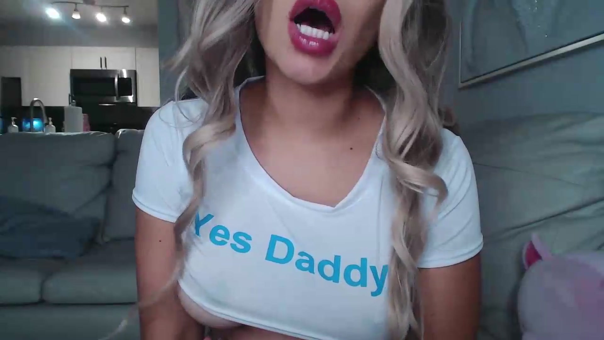Gallery image thumbnail from MiaVelvett's myfreecams stream on, 05/28/2026, 05:30 image 6 of 20