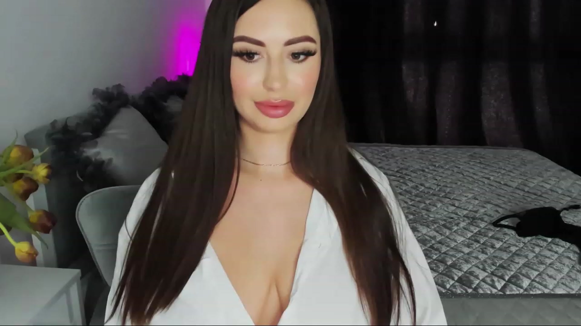 Gallery image thumbnail from MiaYourAngel's myfreecams stream on, 03/12/2023, 13:27 image 3 of 20