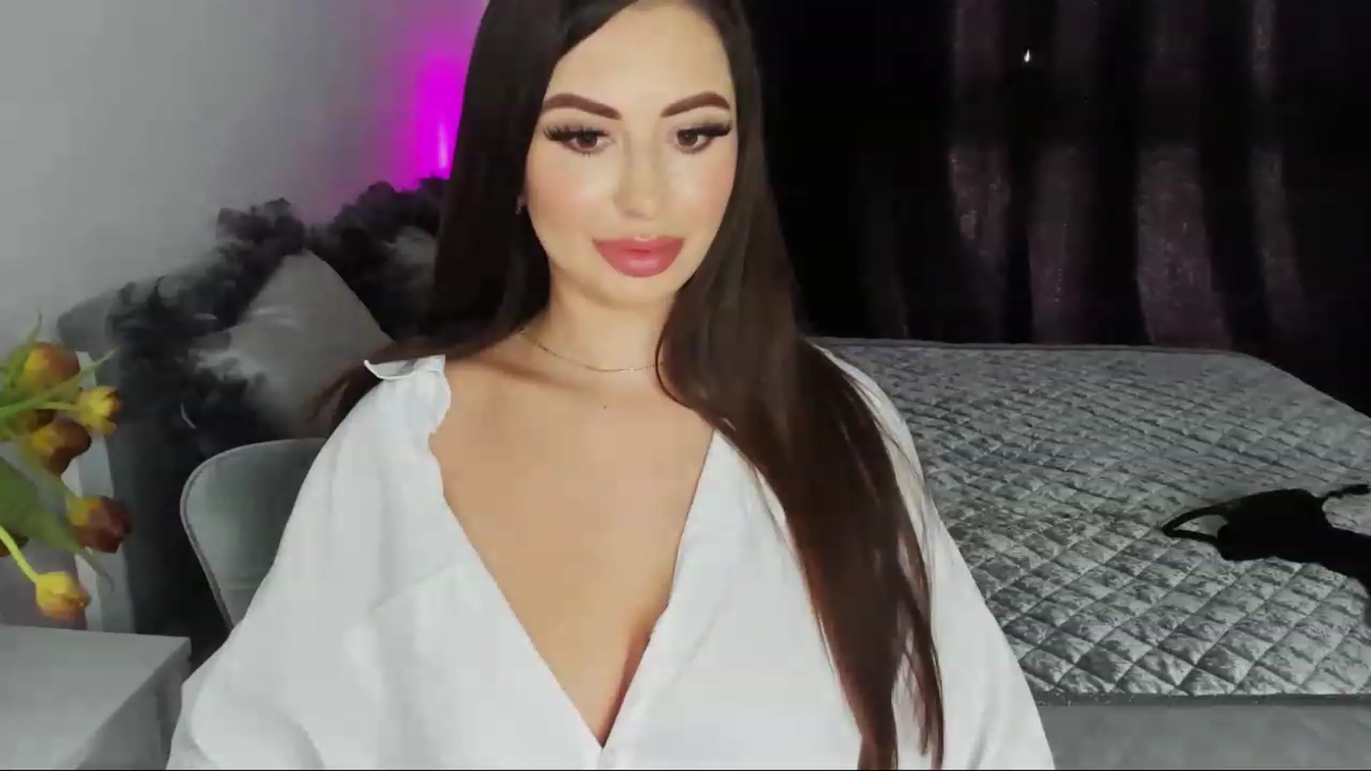 Gallery image thumbnail from MiaYourAngel's myfreecams stream on, 03/12/2023, 13:27 image 12 of 20