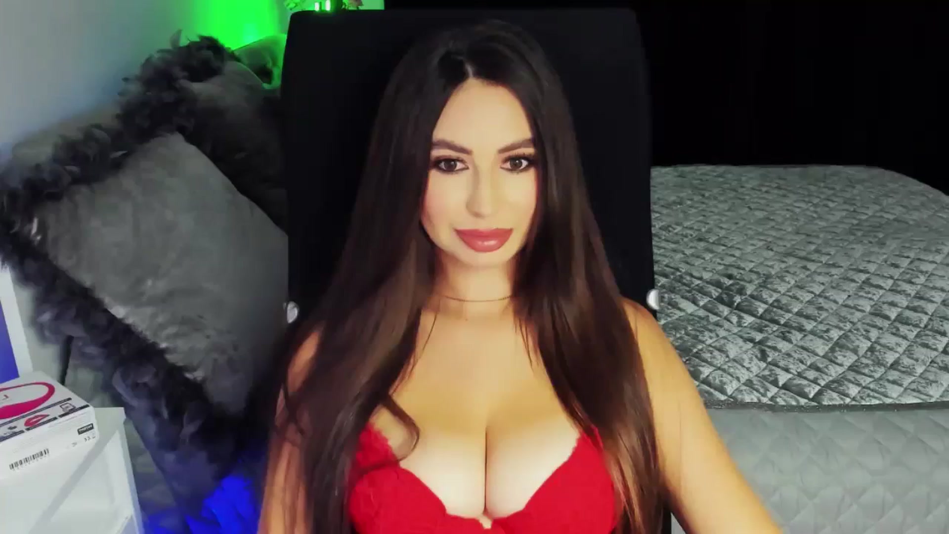 Gallery image thumbnail from MiaYourAngel's myfreecams stream on, 02/18/2024, 16:33 image 11 of 20